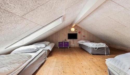 Seven-Bedroom Holiday Home