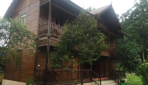 Queen Room with Garden View