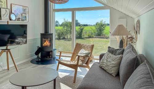 Three-Bedroom Vacation Home 