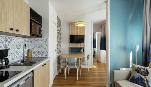 Studio (3 Adults)