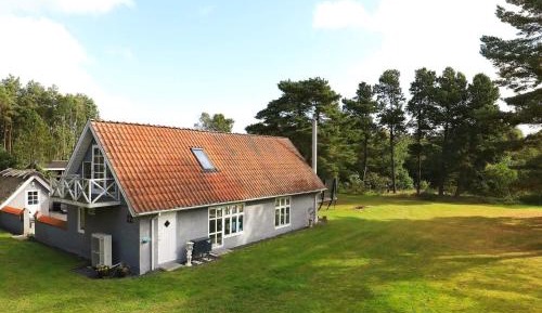 Three-Bedroom Vacation Home 