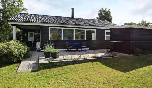 Three-Bedroom Vacation Home 