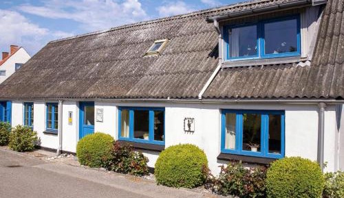Two-Bedroom Holiday Home