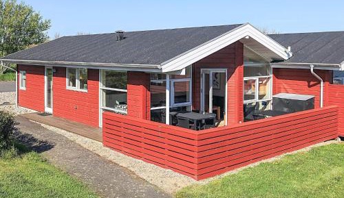 Two-Bedroom Holiday Home