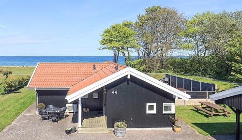 Four-Bedroom Vacation Home