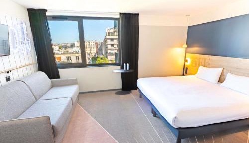 Standard Family Suite with One Double Bed and Sofa