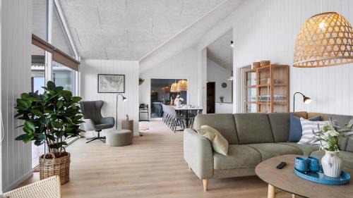 Five-Bedroom Holiday Home