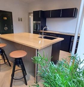 Three-Bedroom Deluxe Apartment