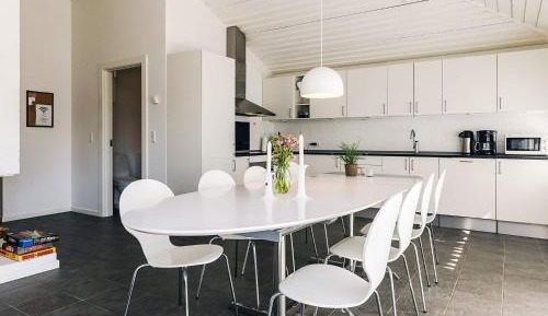Apartment 3