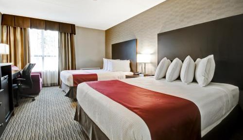 Queen Room with Two Queen Beds - Non-Smoking