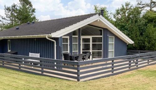 Three-Bedroom Vacation Home 
