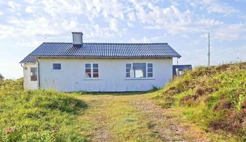 Two-Bedroom Holiday Home
