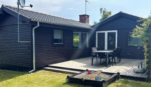 Three-Bedroom Vacation Home 
