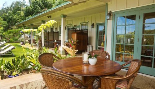 The Orchid Room - One King Bed