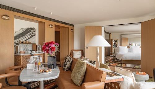 Signature Suite