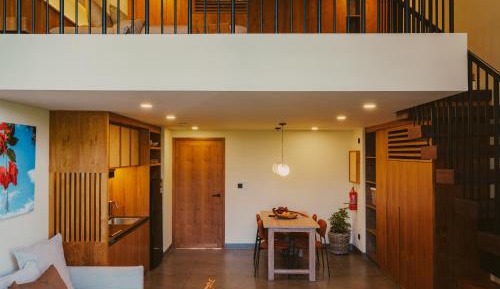 One-Bedroom Deluxe Apartment