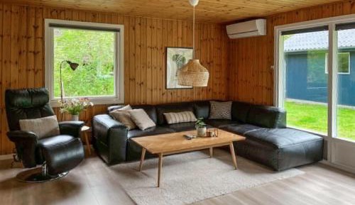 Three-Bedroom Vacation Home 