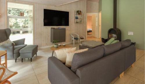 Three-Bedroom Vacation Home 