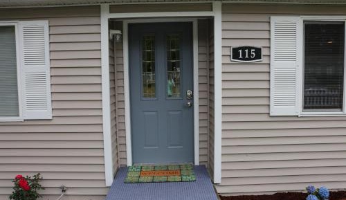 Standard Double Room with Shared Bathroom