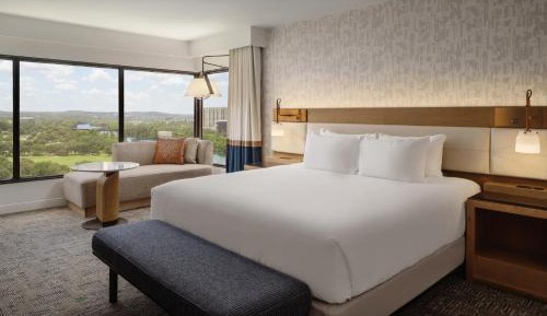 Corner King Room with Partial Lake View