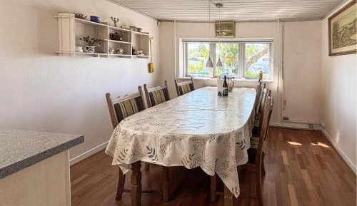 Three-Bedroom Townhouse