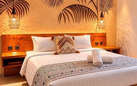 Deluxe Queen Room
