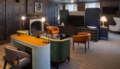 Library King Suite