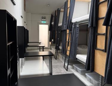 Bed in 8-Bed Mixed Dormitory Room