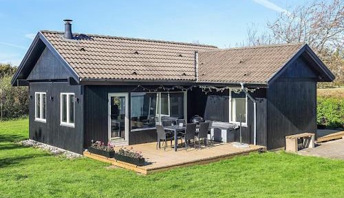 Two-Bedroom Holiday Home