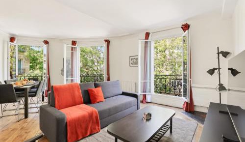 One-Bedroom Premier Apartment