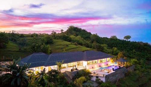 Villa with Sea View