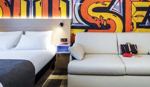 Standard Family Suite with One Double Bed and Sofa