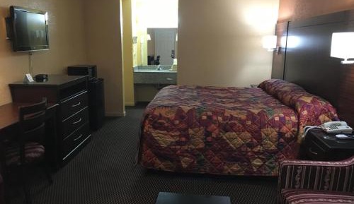 King Room - Non-Smoking/ Ground Floor