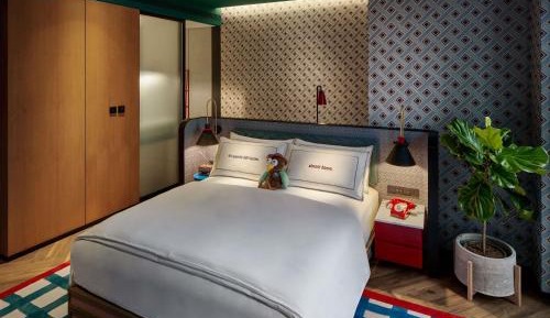 Medium Plus Urban King Room