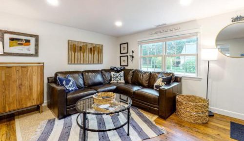 Three-Bedroom Vacation Home 