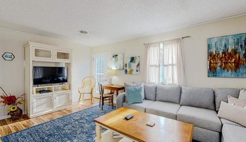 Three-Bedroom Vacation Home 