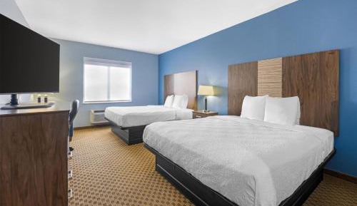 King Room with Two King Beds and Bath Tub - Disability Access/Non-Smoking