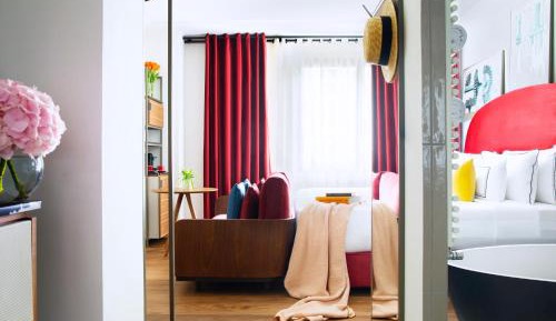 Deluxe Extra Room