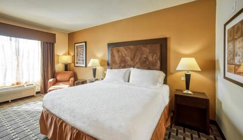 Standard King Room