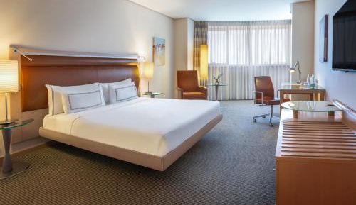 Melia Room King Bed