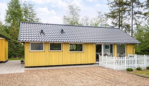 Three-Bedroom Vacation Home 