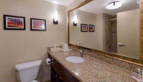 Queen Suite with Two Queen Beds