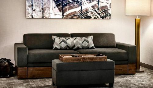 Queen Suite with Two Queen Beds and Sofa Bed - City View
