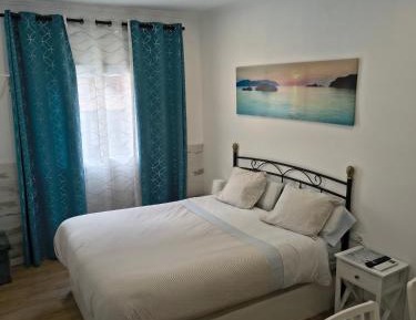 Double Room with Shared Bathroom