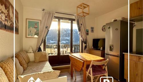 One-Bedroom Apartment with Balcony and Mountain View  
