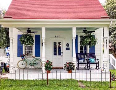 One-Bedroom House