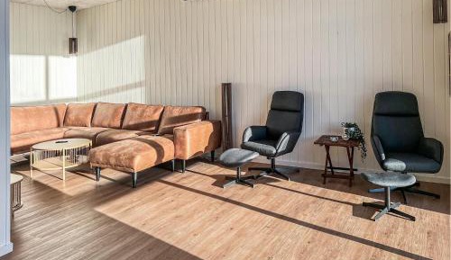 Five-Bedroom Holiday Home