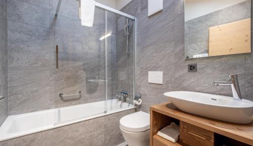 Duplex Two-Bedroom Apartment (6 People)