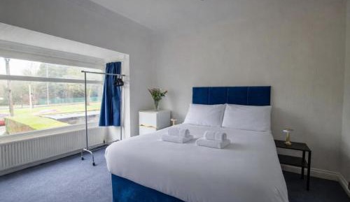 Double Room with Private Bathroom