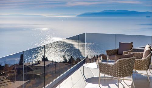 Penthouse Apartment